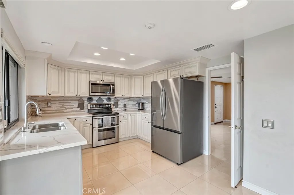 103 Camino Arroyo South