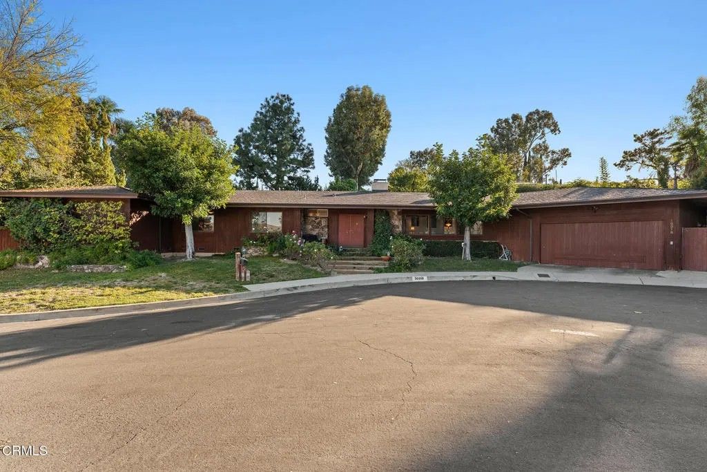 Photo of 16916 Dormie Place, Los Angeles, CA 91436 (MLS # V1-34381)