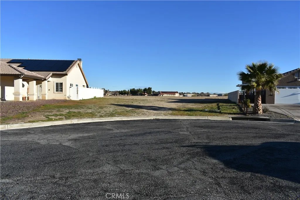 14988 Rivers Edge