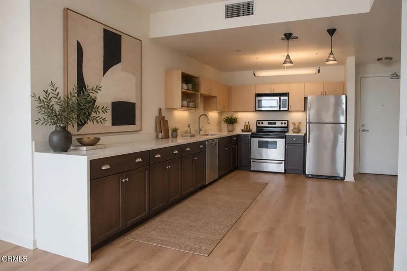 630 W 6th Street 316