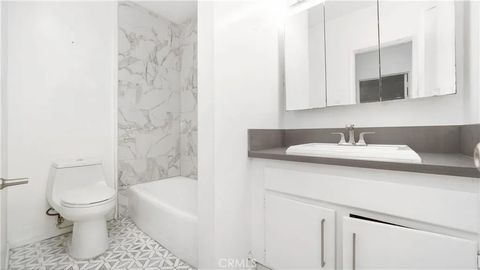 Tiny photo for 4431 Don Ricardo Drive #20, Los Angeles, CA 90008 (MLS # DW25270483)