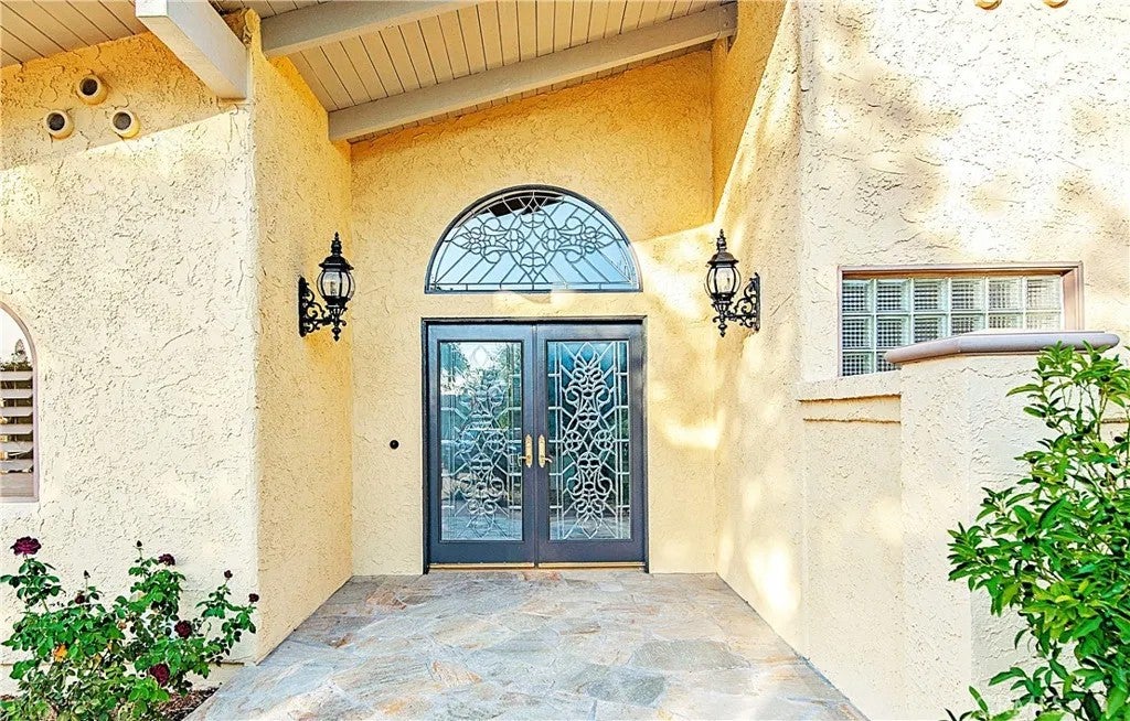 821 Guanajuato Drive