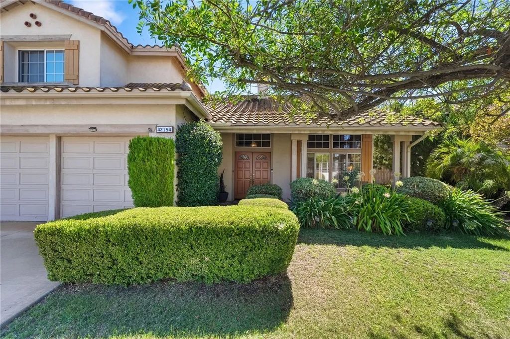 Photo of 42154 Thoroughbred Lane, Murrieta, CA 92562 (MLS # SW25226744)