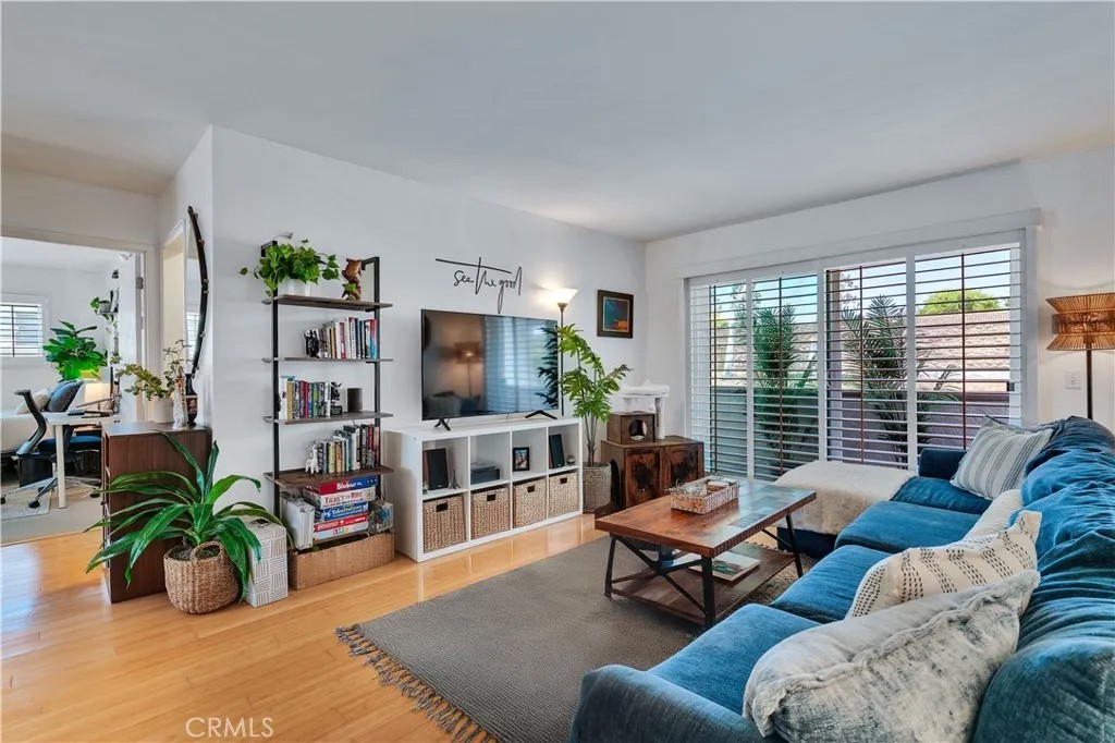 2884 Sawtelle Boulevard 209