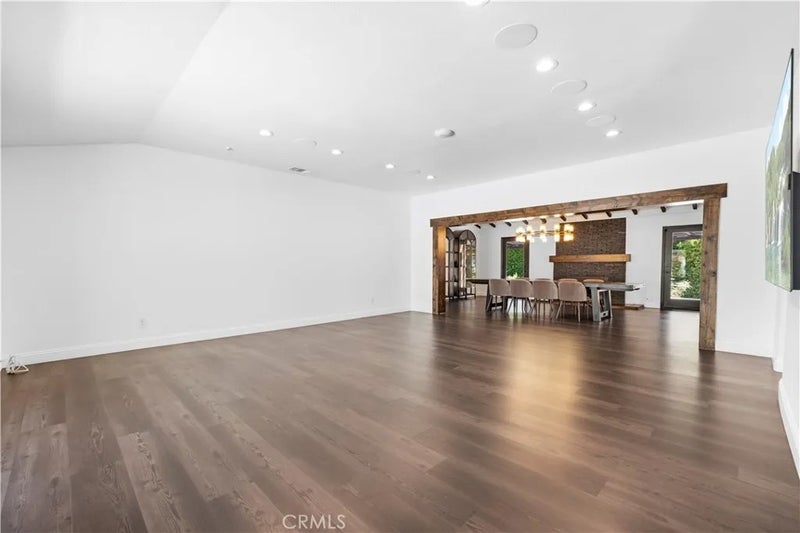 9916 Rathburn
