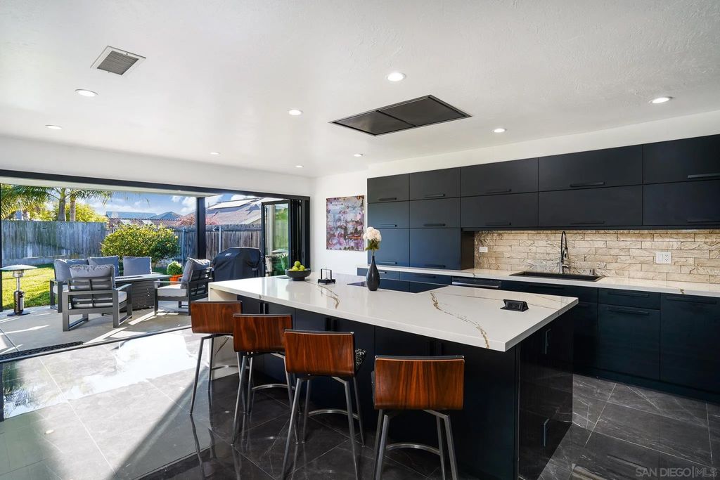 Photo of 1517 Shields Ave, Encinitas, CA 92024 (MLS # 250045584)