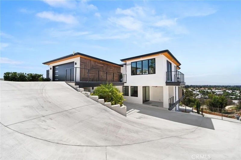 8089 Camino Predera