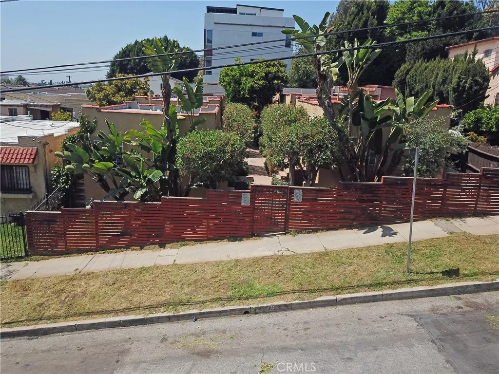1325 Douglas Street