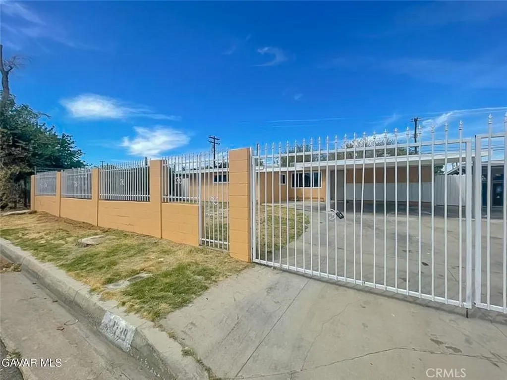 44739 3rd Street East