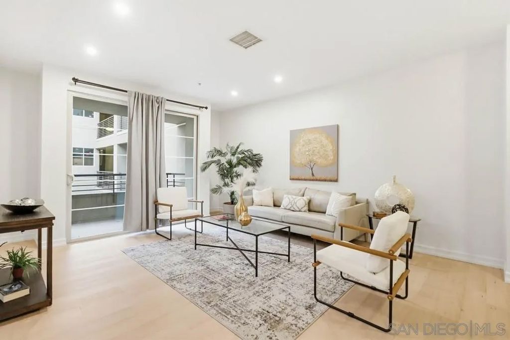 Photo of 1465 C St #3508, San Diego, CA 92101 (MLS # 260001344)