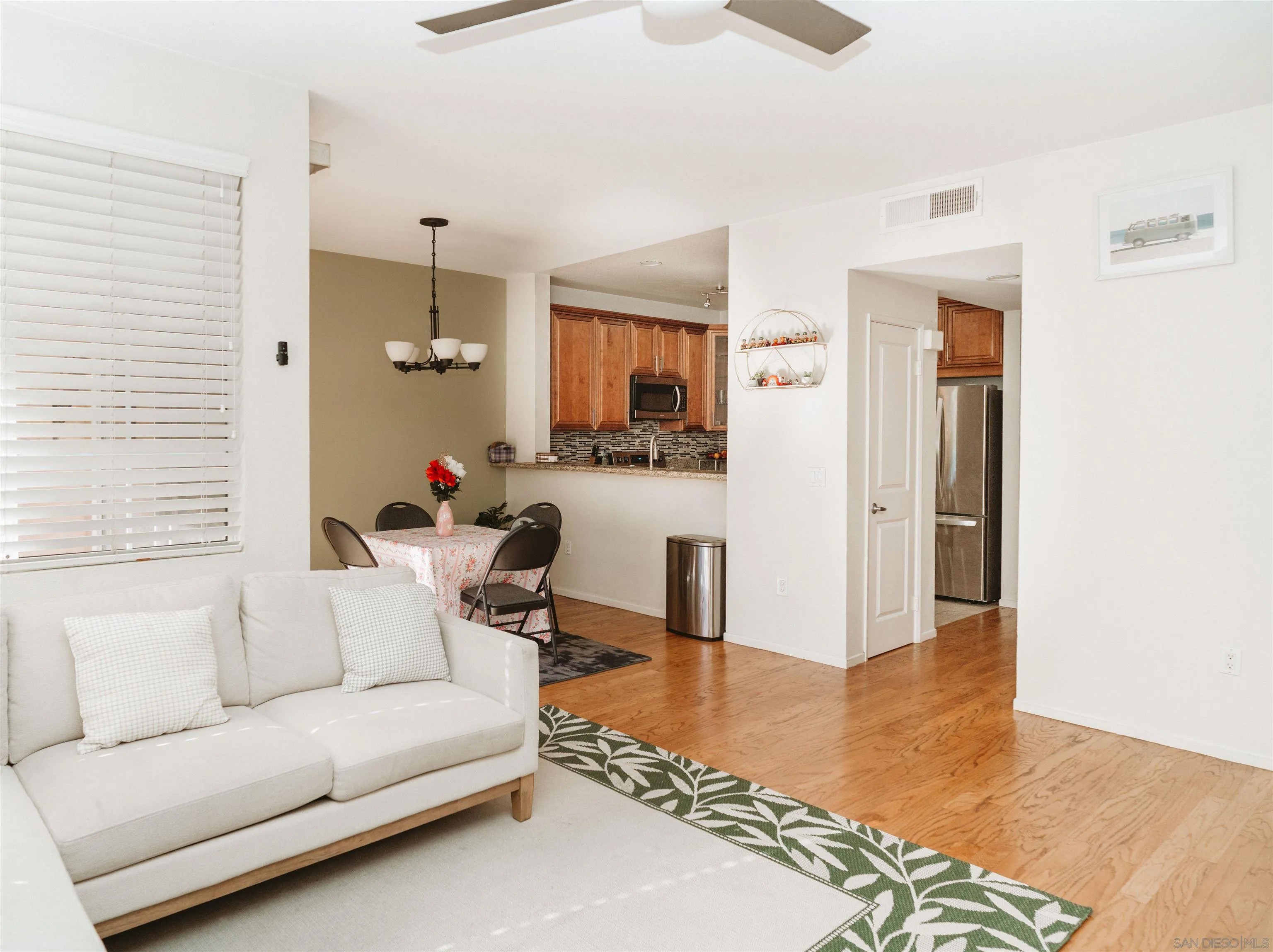 18638 Caminito Cantilena 272