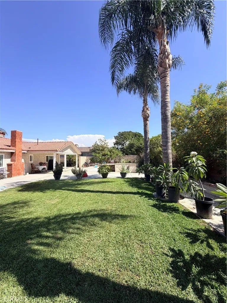 11216 Jurupa Road