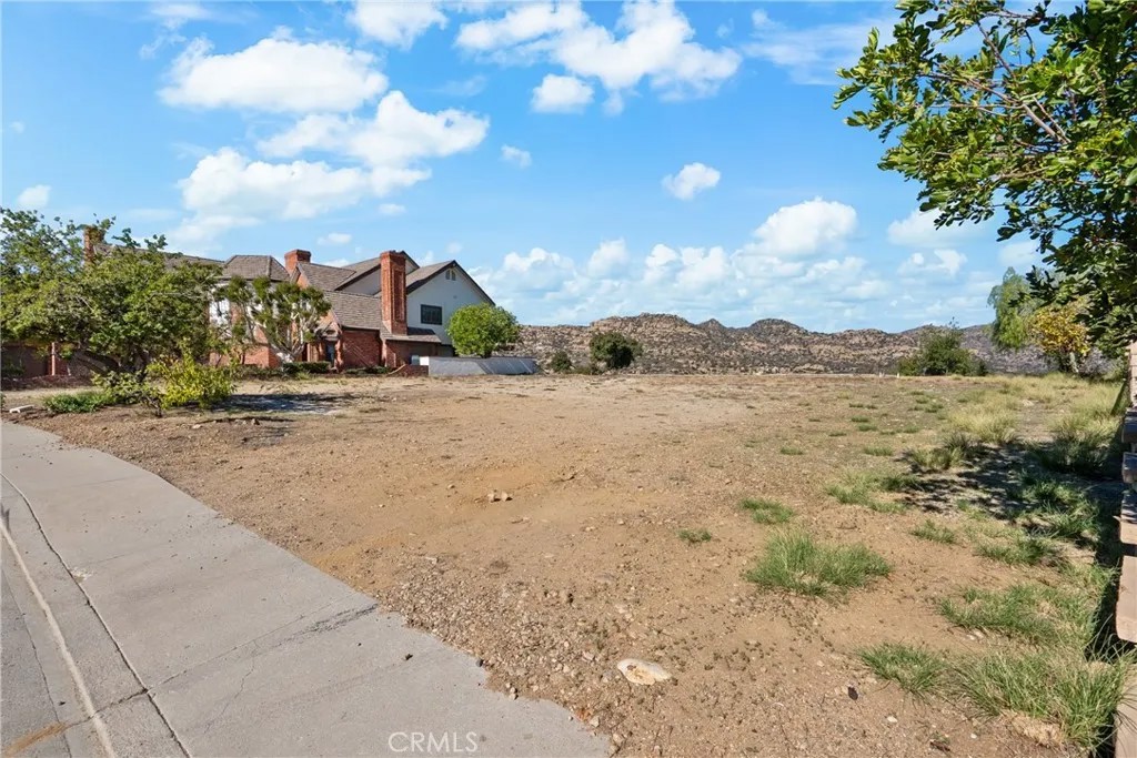 22451 S Summit Ridge Circle