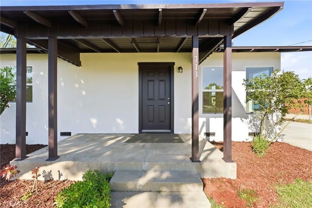 Photo of 713 Michigan Ave, Beaumont, CA 92223 (MLS # IV26059849)