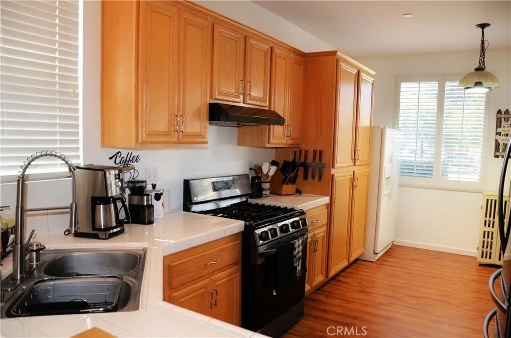 5526 Mountain View