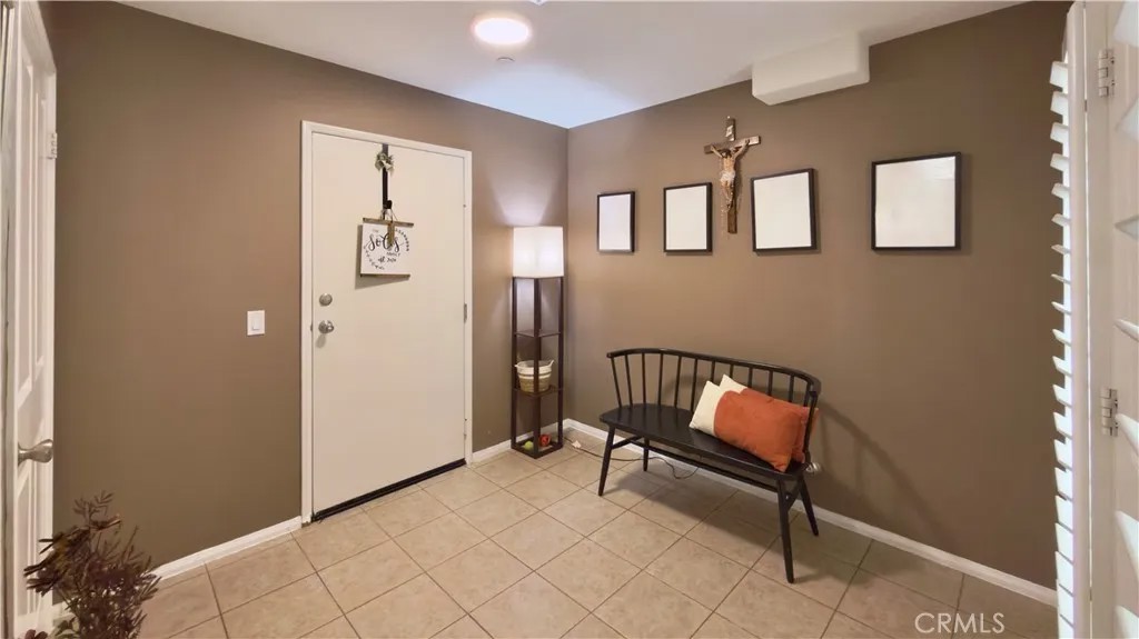 1075 N Maclay 14