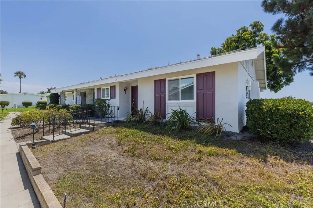 3760 Vista Campana S 47