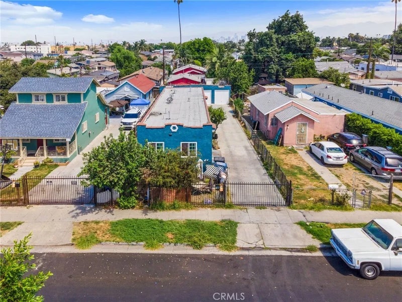 135 E 77th Street
