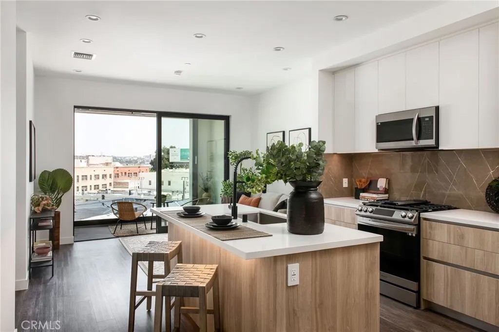 118 Astronaut Ellison S Onizuka Street 208