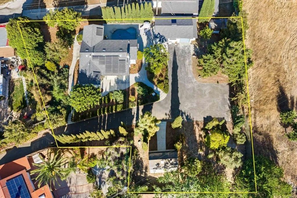 Photo of 1510 Melrose Way, Vista, CA 92081 (MLS # NDP2603706)