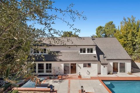 Tiny photo for 10222 Deerhill Dr, Santa Ana, CA 92705 (MLS # OC25245690)