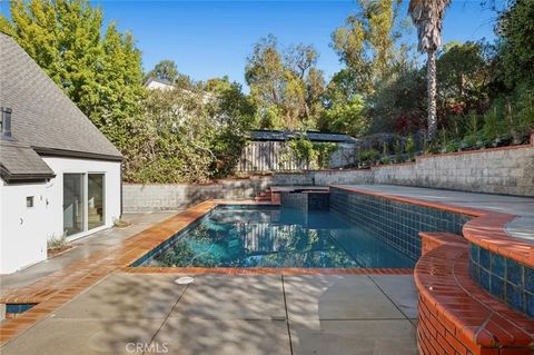 Tiny photo for 10222 Deerhill Dr, Santa Ana, CA 92705 (MLS # OC25245690)
