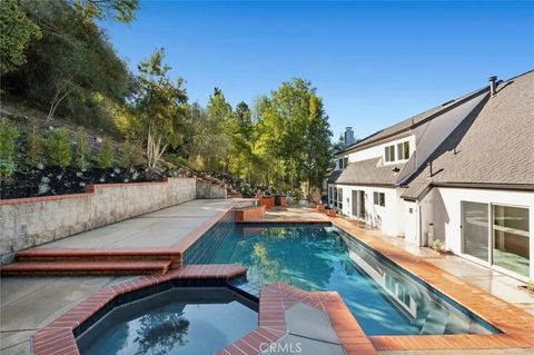 Tiny photo for 10222 Deerhill Dr, Santa Ana, CA 92705 (MLS # OC25245690)