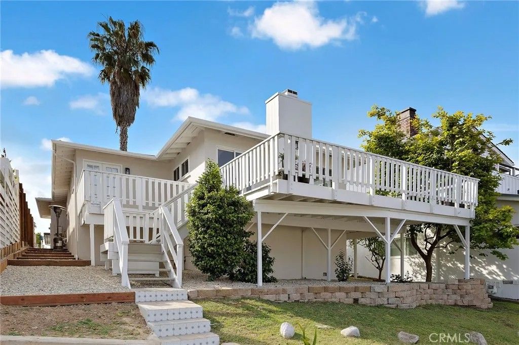 Photo of 226 La Jolla, Newport Beach, CA 92663 (MLS # OC26085983)