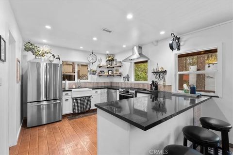 Tiny photo for 904 E Barker Blvd, Big Bear, CA 92314 (MLS # CV25239114)