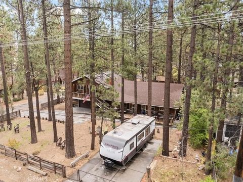Tiny photo for 904 E Barker Blvd, Big Bear, CA 92314 (MLS # CV25239114)