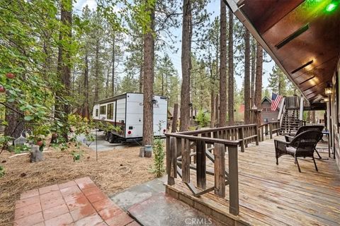 Tiny photo for 904 E Barker Blvd, Big Bear, CA 92314 (MLS # CV25239114)