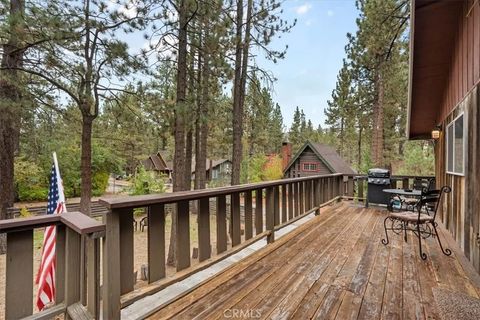 Tiny photo for 904 E Barker Blvd, Big Bear, CA 92314 (MLS # CV25239114)