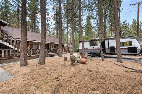 Tiny photo for 904 E Barker Blvd, Big Bear, CA 92314 (MLS # CV25239114)
