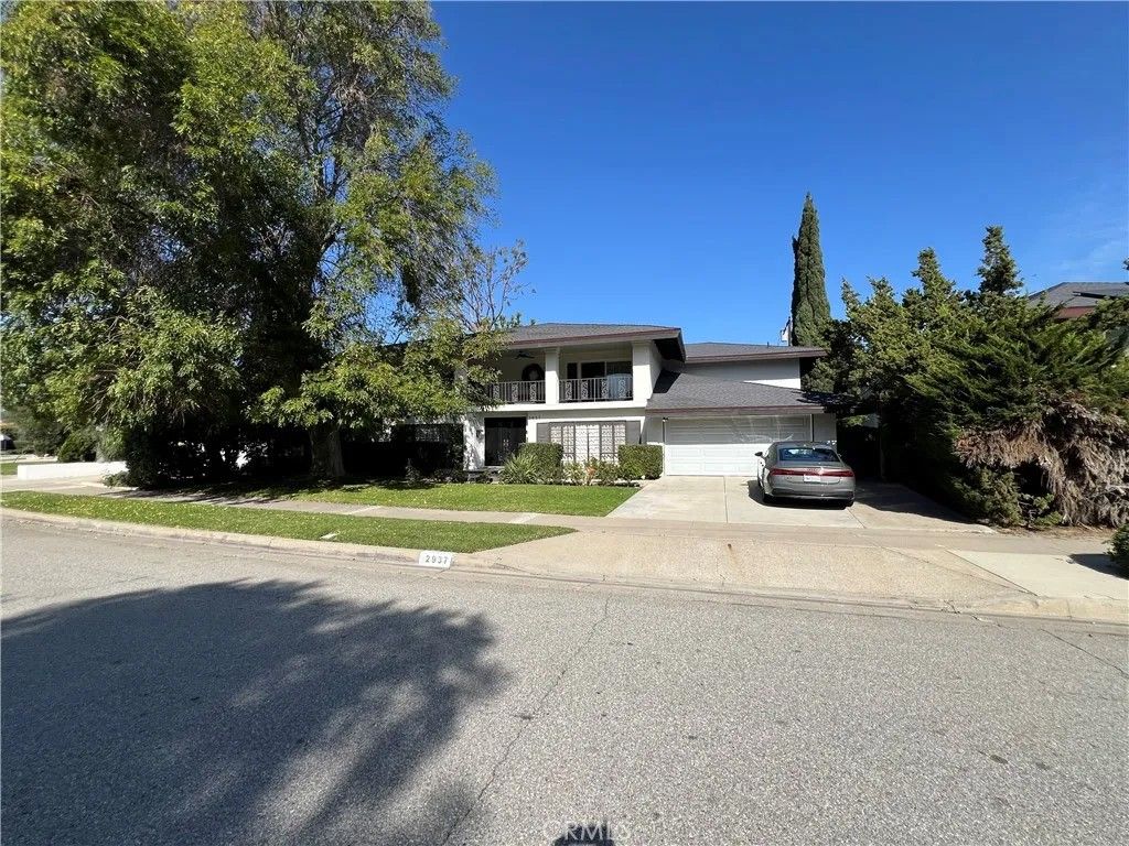 Photo of 2937 E Craig Dr, Orange, CA 92869 (MLS # PW26046590)