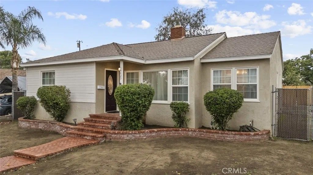 Photo of 14423 Sayre Street, Sylmar, CA 91342 (MLS # SR25280155)