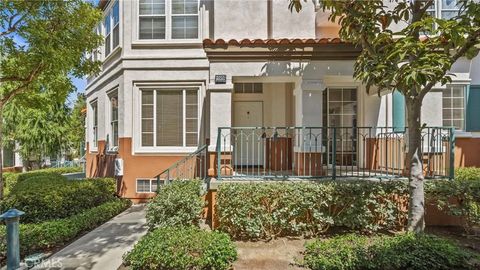 Photo of 12626 Nicklaus Ln, Tustin, CA 92782 (MLS # OC25273209) Photo of 12626 Nicklaus Ln, Tustin, CA 92782 (MLS # OC25273209)