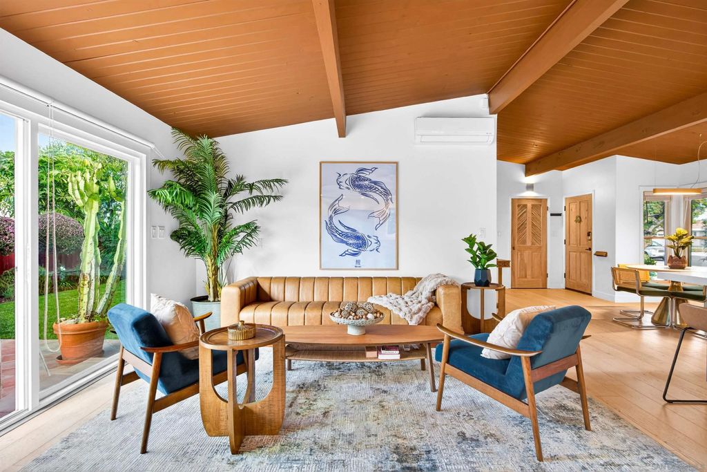 Photo of 660 Cabrillo Ave, Coronado, CA 92118 (MLS # 2600905)