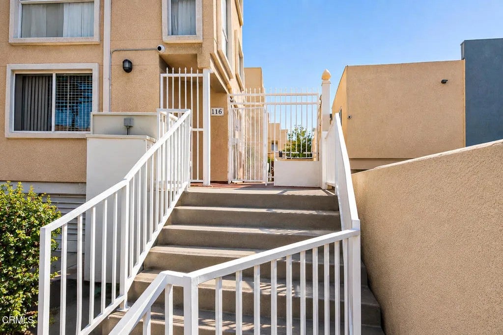 116 W Maple Street 21