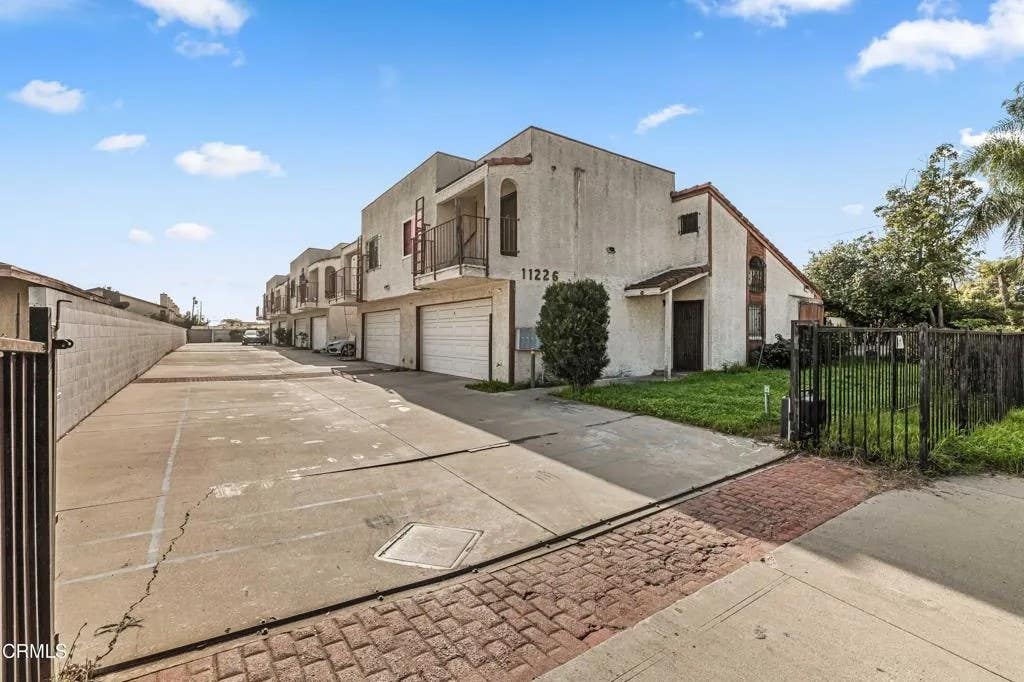 Photo of 11226 Elliott Avenue #E, El Monte, CA 91733 (MLS # P1-28158)