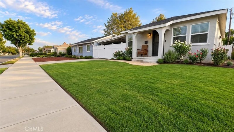 746 E El Morado Court