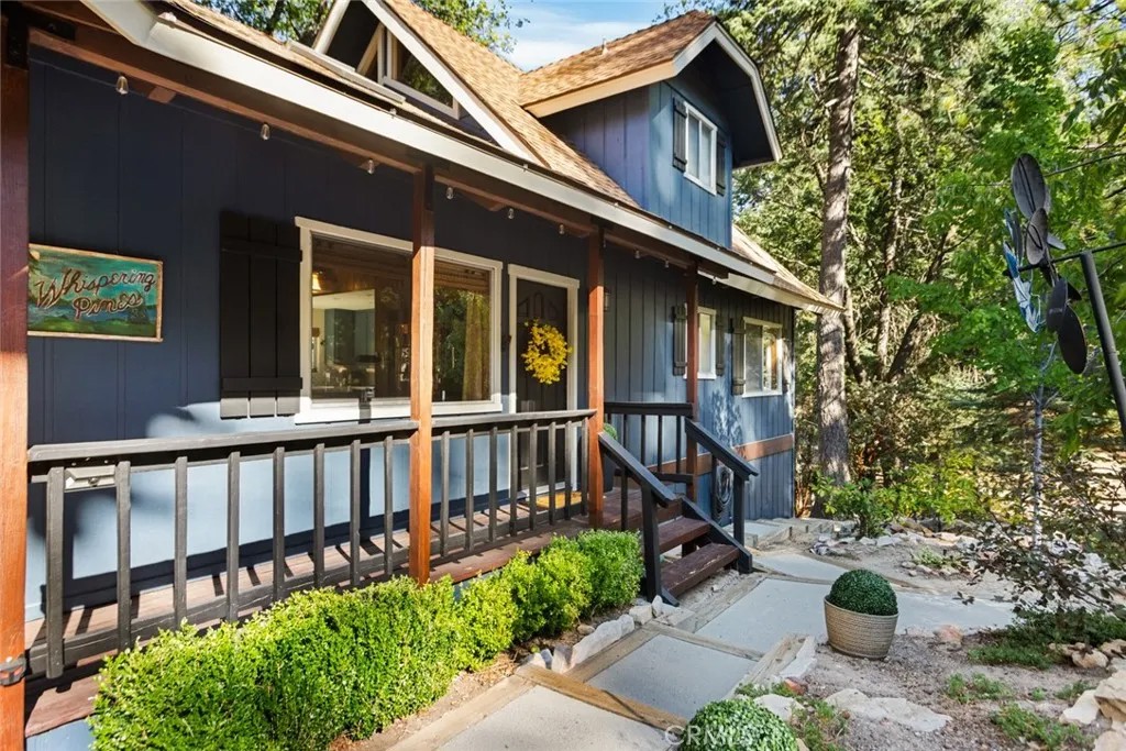 256 N Fairway