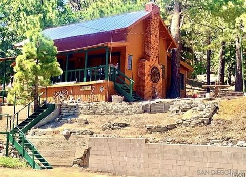 Photo of 33140 Juniper Lane, Green Valley Lake, CA 92341 (MLS # 260009770)