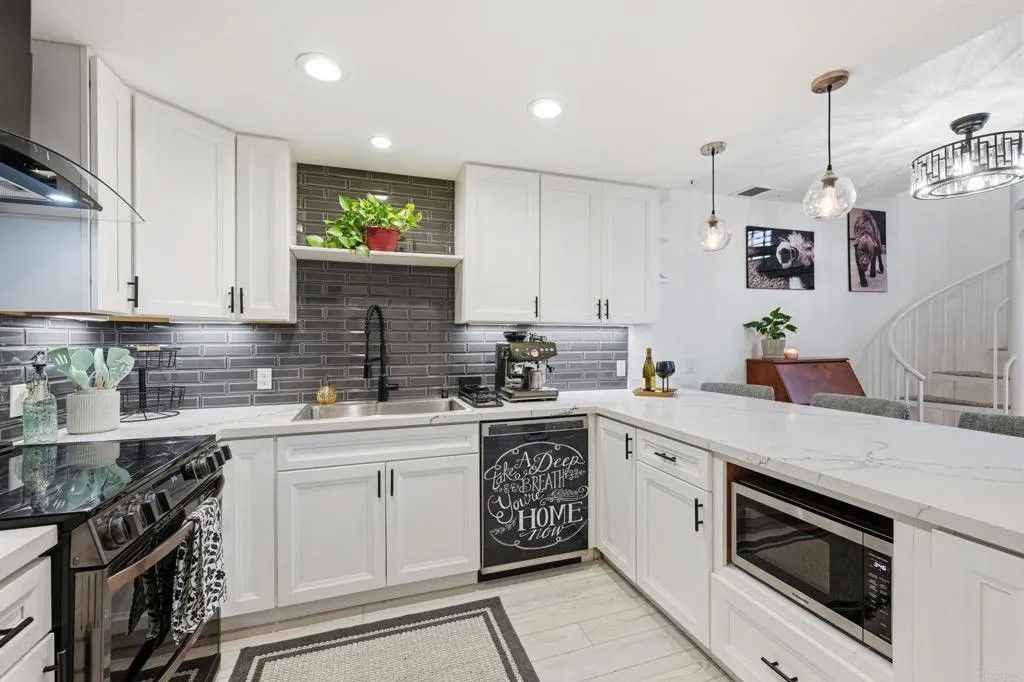 Photo of 744 Eastshore Ter #102, Chula Vista, CA 91913 (MLS # NDP2603082)