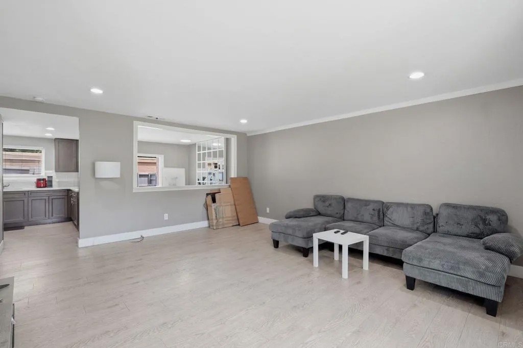 1731 Melrose Avenue 45