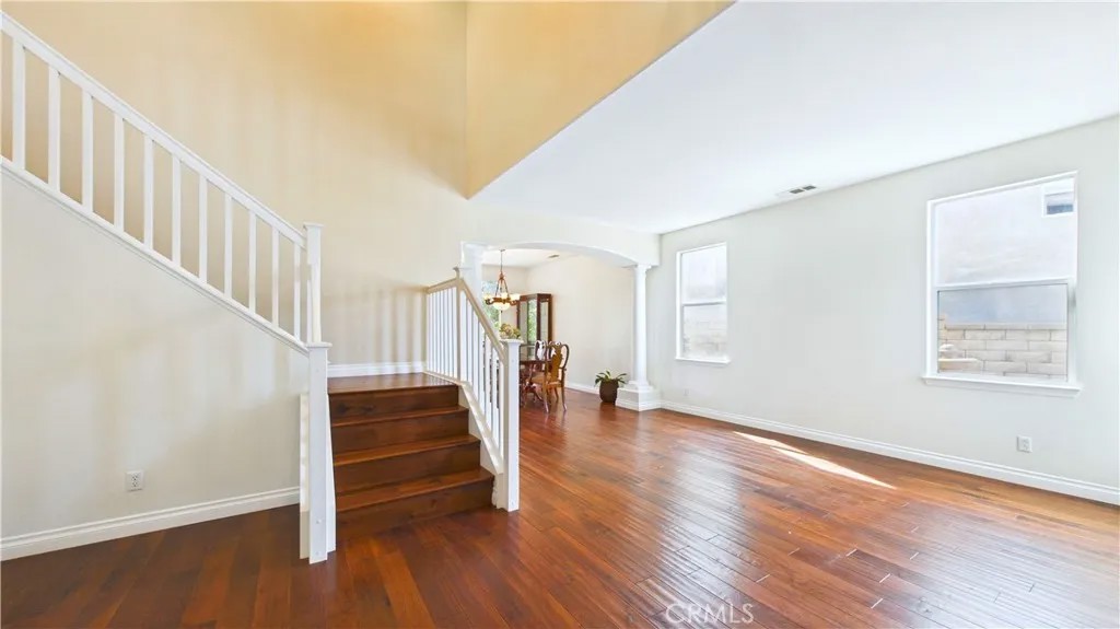 27824 Pine Crest