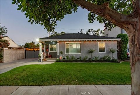 Tiny photo for 5638 E Keynote Street, Long Beach, CA 90808 (MLS # SR25228531)
