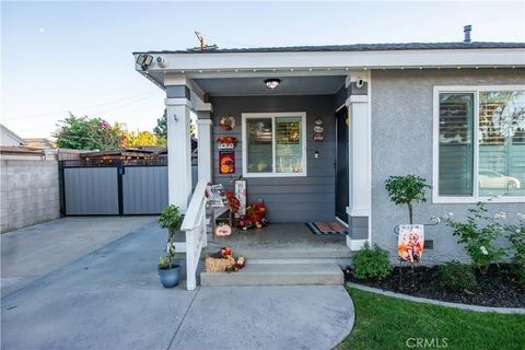Tiny photo for 5638 E Keynote Street, Long Beach, CA 90808 (MLS # SR25228531)
