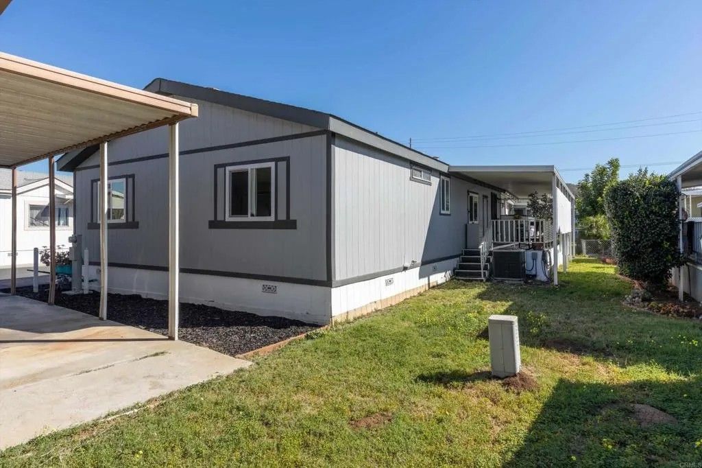 Photo of 211 N Citrus Ave #31, Escondido, CA 92027 (MLS # NDP2602685)