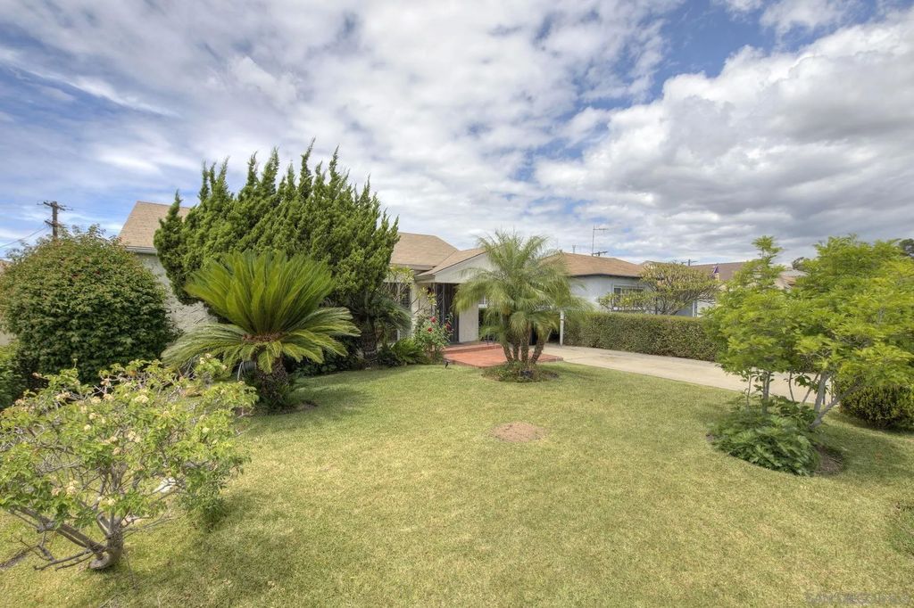 Photo of 1833 Jones AVE, Los Angeles, CA 90032 (MLS # 260010956)
