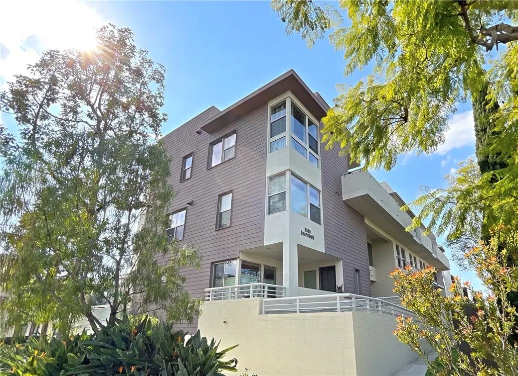 5550 Boardwalk 102